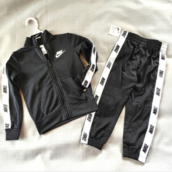 Nike Two Piece Track Set Boys size  4 New With Tags - Picture 1 of 5